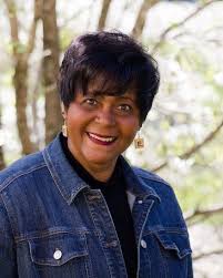 DRESSED IN LOVE PRESS