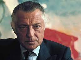 With edoardo agnelli, giovanni agnelli, marella agnelli, maria sole agnelli. Gianni Agnelli Juventus Uncrowned King Of Italy Juvefc Com