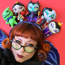 Mindy Jack's Instagram, Twitter & Facebook