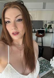 🚨PSA: I'm wearing the sundress again!!! If you're an economist who doesn't  want to tank your career, tread carefully!!!!!!!