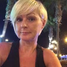 Elaine Coghill's Instagram, Twitter & Facebook