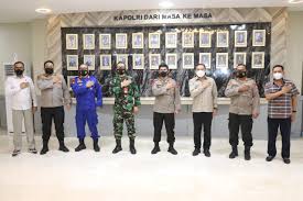 .tentang seragam di lingkungan kemenag provinsi jawa tengah sebagai tindak lanjut su… Kapolda Sulsel Terima Kunjungan Silaturahmi Danlanud Sultan Hasanuddin Target Kasus News