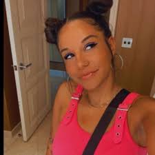 Sarah Trower✌ (@trower_sarah)