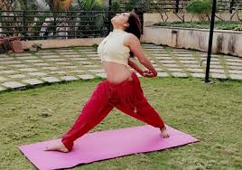 Thankfully, the chin and neck can be toned effectively with these face exercises without the need for surgery. Top 10 Yoga Poses To Say Goodbye To Double Chin Shwetyoga