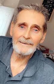 Diane Beadle's Instagram, Twitter & Facebook