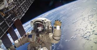 Le dernier français à avoir séjourné à bord de la station spatiale internationale (iss), l'astronaute thomas pesquet ! Lamuse Suivez Le Depart De Thomas Pesquet Dans L Espace Le 23 Avril Un Grand Moment Spatial A Ne Pas Rater