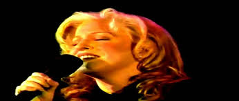 Bette midler sings the rosemary clooney songbook. Bette Midler The Rose Live 1995 Emotional Performance Via Youtube Bette Midler Rose Live Bette