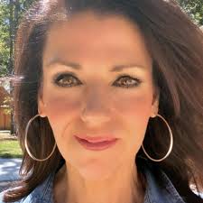 Looking for a good tattoo artist near Franklin! Any recommendations?