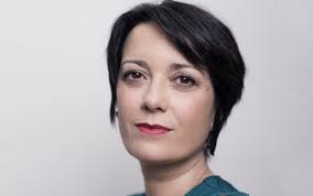 Mona León de la productora La Sonora Podcasting: Series en podcast son  retomar un poco la radionovela pero desde un punto de vista muy nuevo