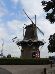 de molen in garnwerd groningen dutch windmills windmill water windmill