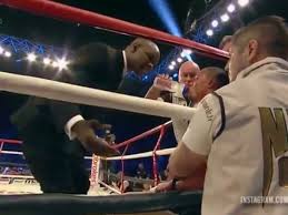 As he was growing up, having had a good upbringing in a wealthy part of the city, while also having a very famous father. Former Boxer Chris Eubank Sr Stepped In The Ring To Urge His Son To Stop Hitting His Opponent S Head Sbnation Com