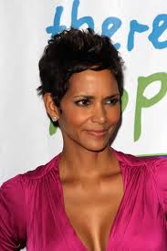 Imágenes de Halle berry and libres de derechos