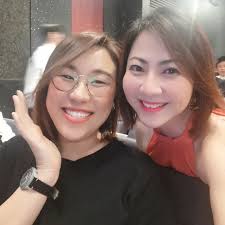 Yesterday, thanks to Marcus Teoh invitation (I was fortunate to be one of  his VIP guests) which gave me the opportunity to enjoy an orchestra  performance led by the famous local conductor