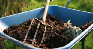 This fertilizer is an all inclusive recommended manure for organic manure uses only natural animal or vegetable substances (algae powders, dehydrated droppings, crushed corn, dried blood…), while. Five Of The Best Natural And Organic Fertilisers