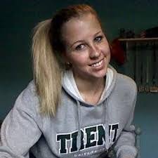 Ashley Greer's Instagram, Twitter & Facebook