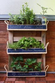 Bildergebnis Krautergarten Palette Gruner Garten Paletten Garten