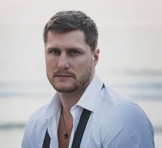 Cassie Catches a Criminal (TV Series)