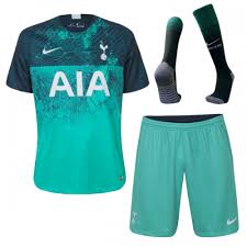 Great selection of tottenham shirts and kit featuring home, away, training, player issue plus lots of great clearance deals on spurs current and classic ranges. 18 19 Tottenham Hotspur Third Away Green Jersey Whole Kit Shirt Short Socks Sports Jersey Design Tottenham Hotspur Tottenham