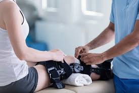 What are knee braces used for. Knee Braces Choosing The Best Knee Brace For You Physiotherapists In Toronto Yorkville Sports Medicine Clinic