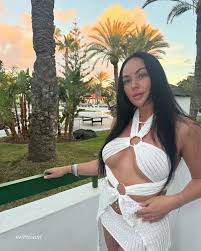 Faye Schwerin naked so intriguing- her captivating beauty will ignite your desires