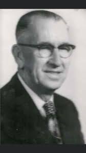 Vietta Elizabeth (Jones) Loehr 1890-1949 June 04 Loehr Family Vietta is  buried in Curtis, Michigan. Her husband was Claude M. Loehr. Her parents  are David Jones and Mary Kennedy.