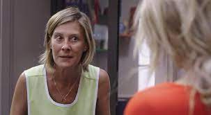 Chaumette a arrêté le chantier le temps que la police mène son enquête sur le. Plus Belle La Vie Ce Soir Ariane Vient Voir Laetitia Resume Video De L Episode 4101 Pblv Du 7 Septembre 2020 Stars Actu