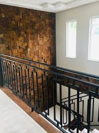 Escada Interna Com Pedra Ferro E Corrimao De Metal Preto Design De Escadas Corrimao Corrimao De Ferro