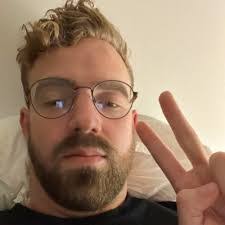 Adalis Ayala's Instagram, Twitter & Facebook