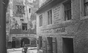 eine auswahl historischer aufnahmen von regensburg entstanden zwischen 1865 und 1945 die bilder waren 2013 in einer ausst regensburg vergangenheit donaustauf