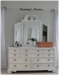I Did It Painted My Dark Cherry Finish Bedroom Set Dresser Reveal Cherry Bedroom Furniture Cherry Wood Furniture Painted Bedroom Furniture