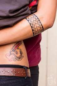 20 idées de tatouages inspirants. Tatouage Bracelet Polynesien Avant Bras Recherche Google Tatouage Bracelet Tribal Bande Tatouage Tatouages Tribaux Hawaiens