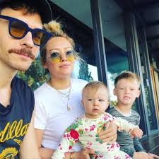 Matthew koma proposed to hilary duff in the sweetest way. Inside Hilary Duff And Matthew Koma S Intimate Backyard Wedding E Online