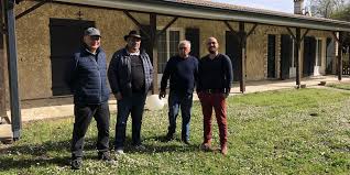 Bruges : ces propriétaires fonciers réclament de vendre « à bon prix »  leurs parcelles agricoles