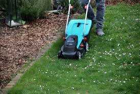 In welchem zeitrahmen sie welchen rasenmäher nutzen und ob sie am sonntag ihren rasen schneiden dürfen. Https Xn Grneliebe R9a De Schmeisst Den Maeher An Rasenmaehen Im Fruehjahr