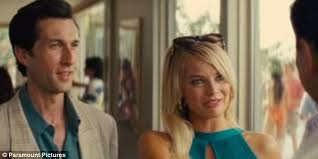 Throughout the movie, dicaprio, playing the lupine financial huckster jordan belfort, looks into the camera and speaks right to the audience. Wolf Of Wall Street S Alan Wilzig Angry At His Nerdy Depiction In Movie Daily Mail Online