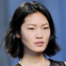 Il convient à toutes les formes de visages puisqu'il suffit d'adapter la forme et la longueur. Coupe Au Carre Pour Quel Visage Decouvrez Quelle Coupe Au Carre Est Faite Pour Vous Elle