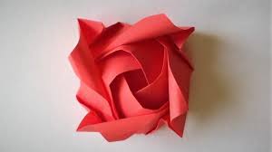 Comment Faire Une Rose En Origami En 2020 Fleur Origami Facile Rose En Origami Origami Fleur