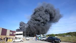 Image result for fotos del incendio en fabrica de santo domingo.