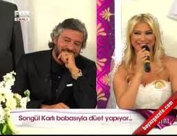 Bir çocuk annesi karlı'nın yeni imajı seda sayan, seray sever, seda üren ve ajda pekkan gibi birçok ünlü isme benzetilmişti. Songul Karli Canli Yayinda Evlendi