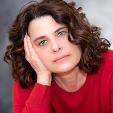 I was so pleased to have been asked to write an introduction for the 50th  Anniversary Edition of 'Salem's Lot. A streamlined version of that intro  appears in this Sunday's @nytbooks.  https://www.nytimes.com/2025/09/12/books/review/stephen-king-salems ...