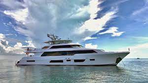 Hat Trick By Westport Yachts Photo Gallery Megayacht News