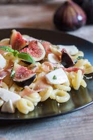 Salade De Pates Aux Figues Jambon Serrano Et Morrazella