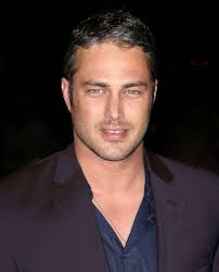 𝗦𝗔𝗬 𝗬𝗘𝗦 𝗜𝗙 𝗬𝗢𝗨 want Kelly Severide to continue in Chicago Fire❤️ 