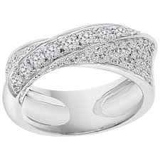Nei miei viaggi in india ho avuto modo di conoscere persone che mi hanno insegnato a non compiere azioni malevole verso il prossimo. Salvini Jewelry 25 For Sale At 1stdibs