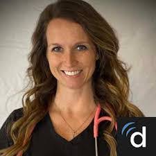 Ashley Marlowe's Instagram, Twitter & Facebook