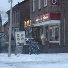 Gevreesde crimineel 'polletje' leek kat met negen levens. Photos At Snackbar Bolletje Van Polletje Amersfoort Utrecht