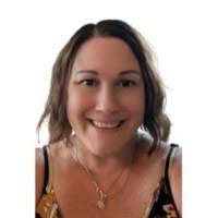 Cassandra Oakley's Instagram, Twitter & Facebook