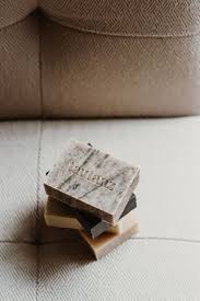 Tautanz Natural Soap Bars Come In Four Scents And Features 100 Olive Oil Rosemary Clay Charcoal Pine And A Wineleaf Shampoo Bar All Bars Are 100 Nat In 2020