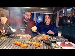 دكتوره خلود وامين في مطعم ازمير التركي the originals enjoyment