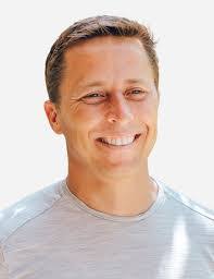 Jackie Kahn's Instagram, Twitter & Facebook